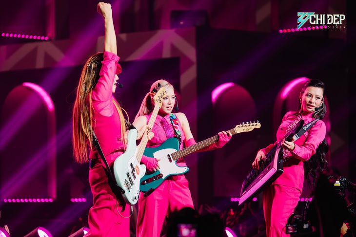 Công diễn 1 'Chị đẹp đạp gió 2024': Bất phân thắng bại - Ảnh 7.