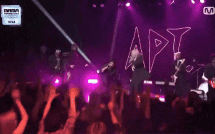 V, Jungkook và BTS đón tin vui liên tiếp - Ảnh 1.