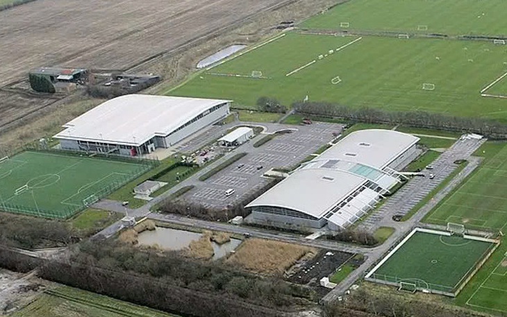 Man Utd sẽ cung cấp băng vệ sinh cho nam giới tại Old Trafford - Ảnh 4.