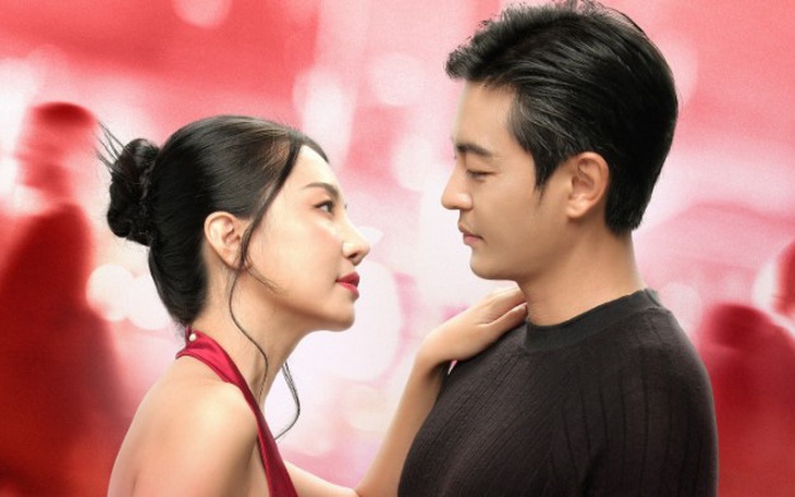 Selena Gomez khoe nhẫn kim cương 'khủng' - Ảnh 7.