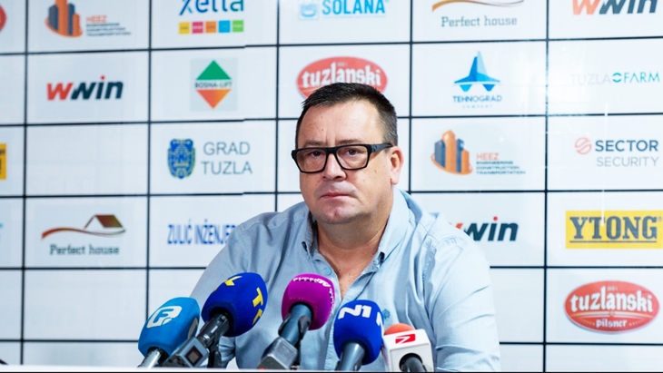 CLB Sloboda Tuzla sa thải nguyên đội hình vì thi đấu bết bát - Ảnh 1.