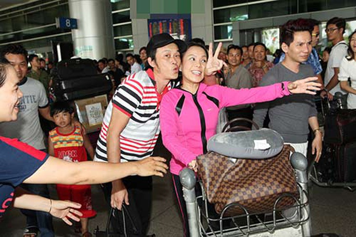 Mối quan hệ thật giữa Hoài Linh và Việt Hương - Ảnh 2.