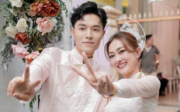 DJ Mie, Isaac bóc túi mù giúp người nghèo - Ảnh 1.