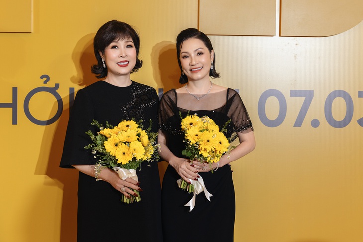 Hồng Đào hôn 'hồng hài nhi' trong phim mới tận 16 lần - Ảnh 2.