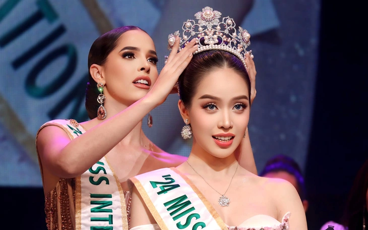 Hoa hậu Thanh Thủy tiết lộ cảm xúc khi được cầu hôn - Ảnh 5.