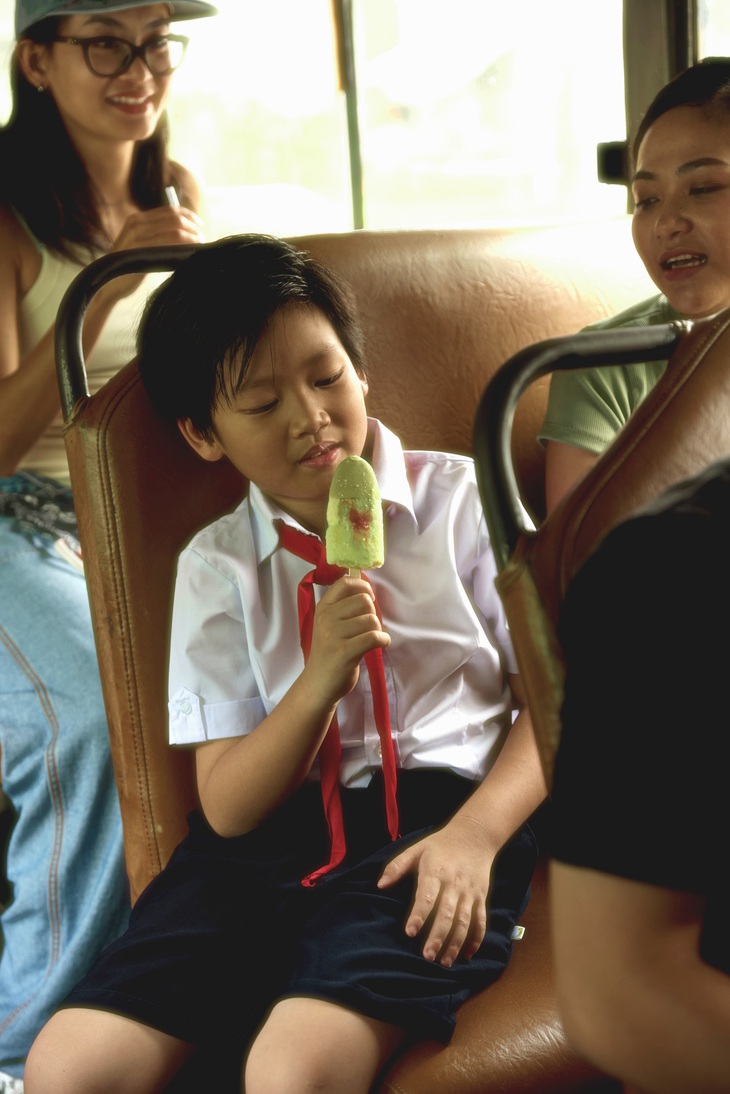 Đen tiếp tục gửi thông điệp san sẻ yêu thương bình dị qua trong 'Triệu điều nhỏ xíu xiêu lòng' - Ảnh 7.