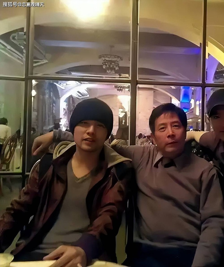 Châu Kiệt Luân ‘minh oan’ cho ba trước hàng chục ngàn khán giả - Ảnh 2.