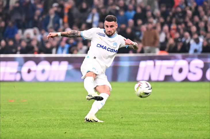 CLB Marseille muốn bán tháo hậu vệ tuyển Pháp Jonathan Clauss nhưng bất thành - Ảnh: FEP