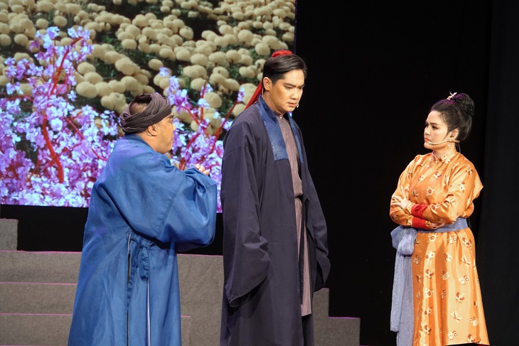 Hiếu Hiền, Minh Luân và Trinh Trinh trong Tình sử Thăng Long - Ảnh: Lê Thúy Bình