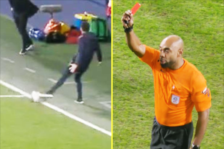 HLV Carlos Corberan của West Brom nhận thẻ đỏ - Ảnh: Cắt clip