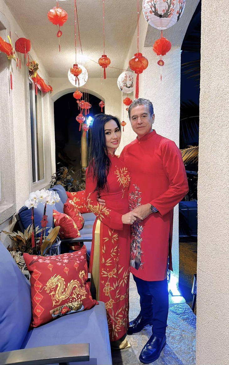 Ca sĩ Kavie Trần: Tôi luôn nhớ hương vị Tết Việt Nam- Ảnh 3.