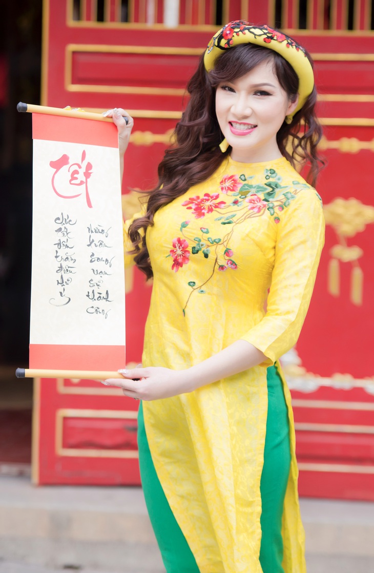 Ca sĩ Kavie Trần gìn giữ nét đẹp Tết cổ truyền của dân tộc