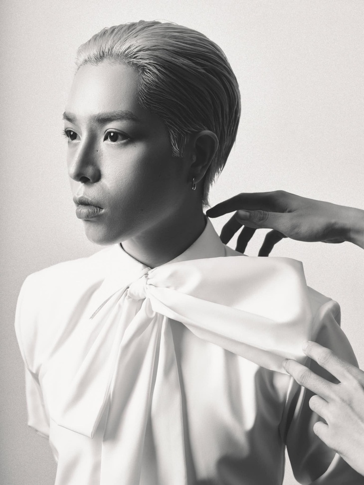 Đi chùa cầu duyên là sản phẩm âm nhạc thứ 4 được Đức Phúc cho ra mắt vào dịp Valentine