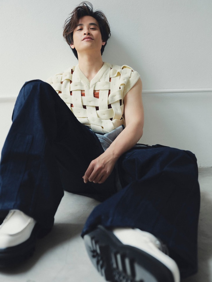 Hà Anh Tuấn đăng hình ảnh mới, fan dụi mắt mấy lần mới nhận ra