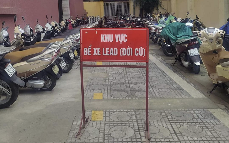 Ảnh vui 22-2: Phân biệt đối xử đến thế là cùng?!