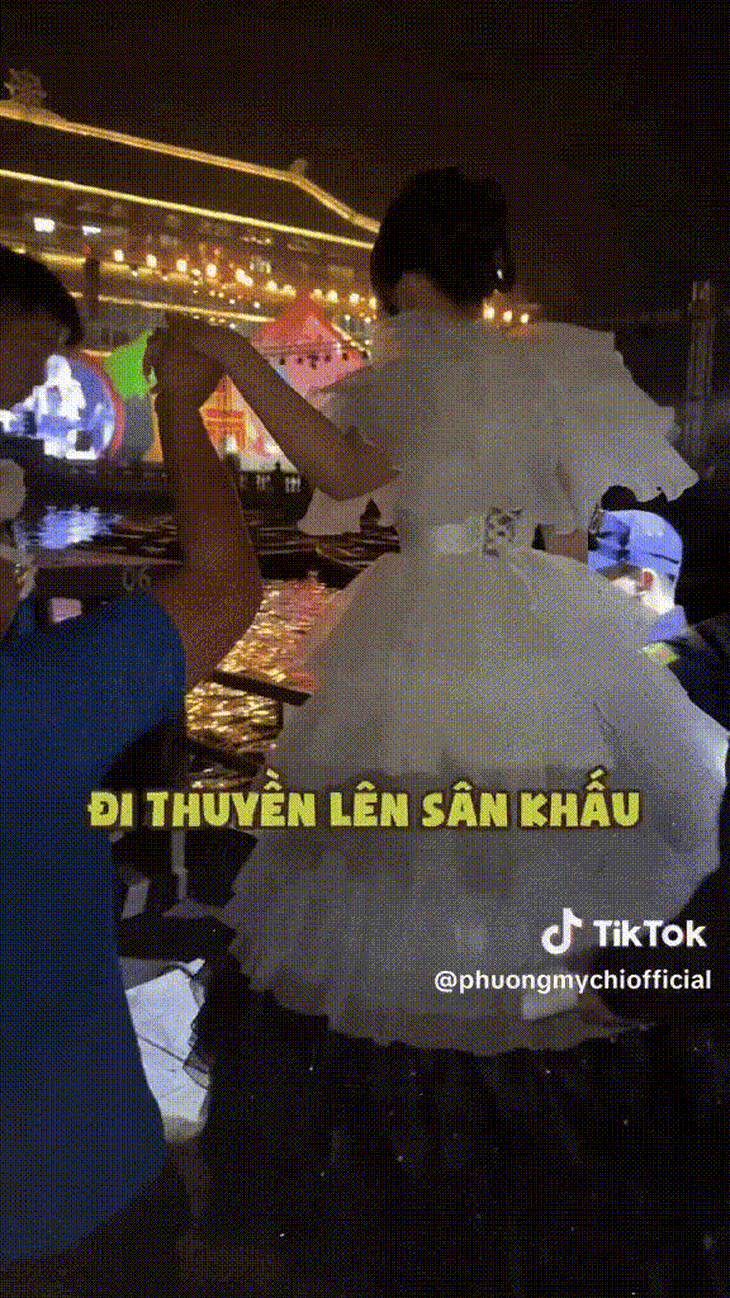 Giọng ca trẻ tiết lộ trải nghiệm đặc biệt, đi thuyền ra sân khấu