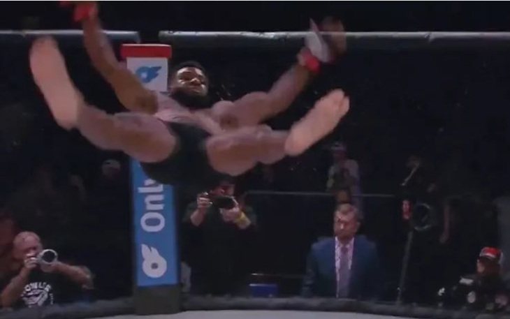 ‘Độc cô cầu bại’ làng MMA hụt hẫng vì đối thủ bị hạ sau 18 giây