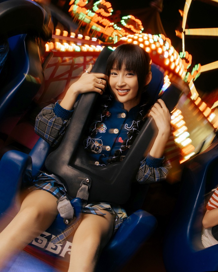 Juky San với poster cho MV mới theo phong cách điện ảnh