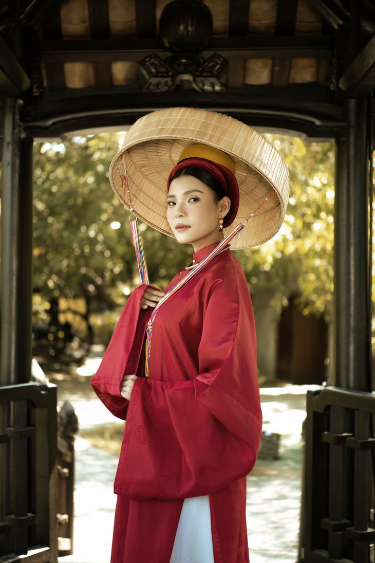 Tất cả tạo nên một tổng thể ấn tượng với mong muốn thể hiện sự đa dạng, khơi gợi sự thích thú tìm hiểu về văn hóa tiền nhân với khán giả của 3 nữ nghệ sĩ.