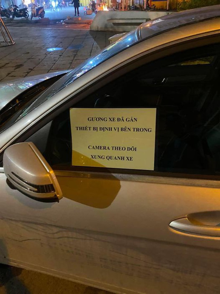 Trộm đọc xong hơi rén. 