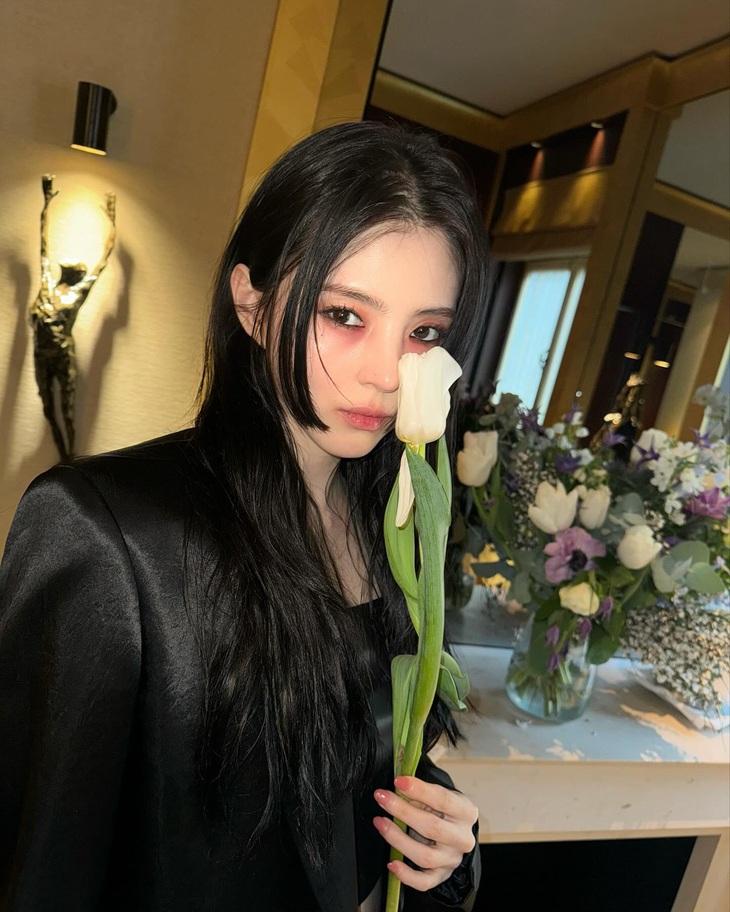 Han So Hee liên tục có hành động khó hiểu trên mạng xã hội