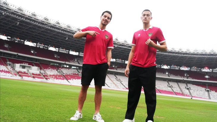 Thom Haye và Ragnar Oratmangoen đã sẵn sàng cho trận đấu với tuyển Việt Nam - Ảnh: BOLA