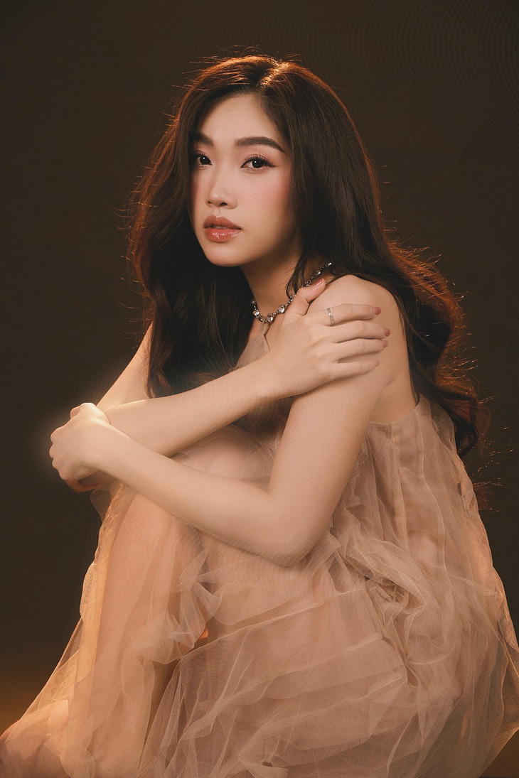 Nhan sắc xinh đẹp và khả năng diễn xuất của Lê Thu được mong chờ