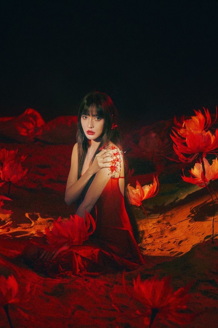 Theo Bích Phương, sự trở lại này sẽ đánh dấu giai đoạn mang đậm màu sắc cá nhân của cô khi hoạt động âm nhạc cùng những cộng sự tâm huyết