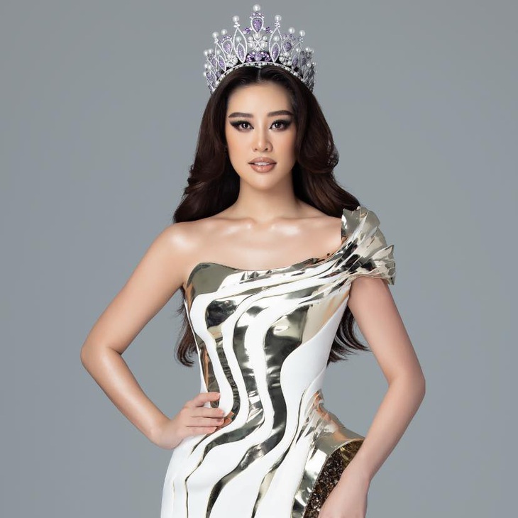 Kỳ Duyên và loạt hoa hậu mãi chưa tốt nghiệp đại học - Ảnh 5.