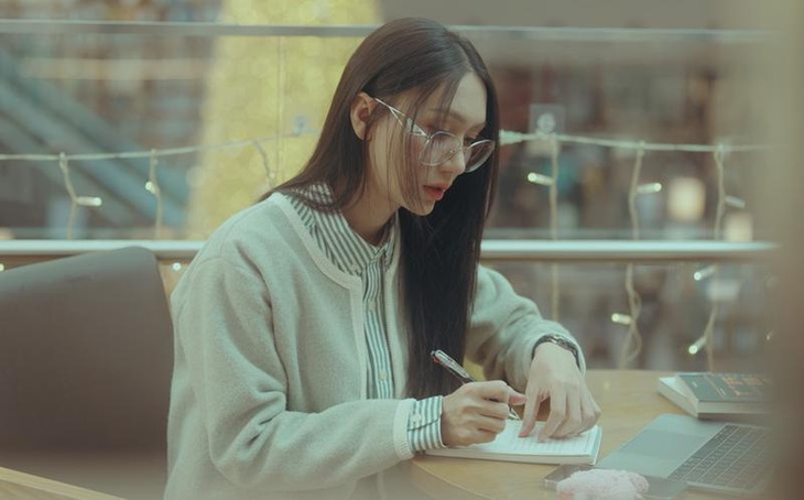 Lynk Lee chính thức trở lại âm nhạc sau 'Chị đẹp đạp gió rẽ sóng'- Ảnh 1.