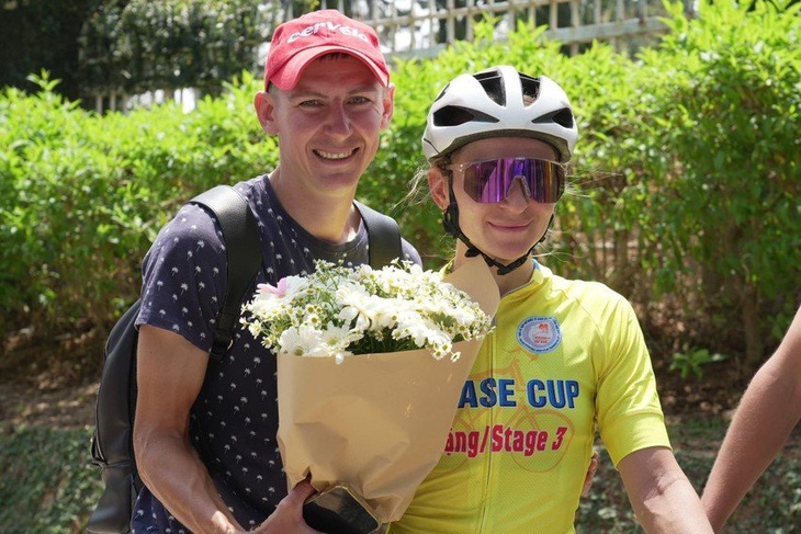 Natalia Frolova và chồng Igor Frolov tại thành phố Đà Lạt - Ảnh: Đ.H.