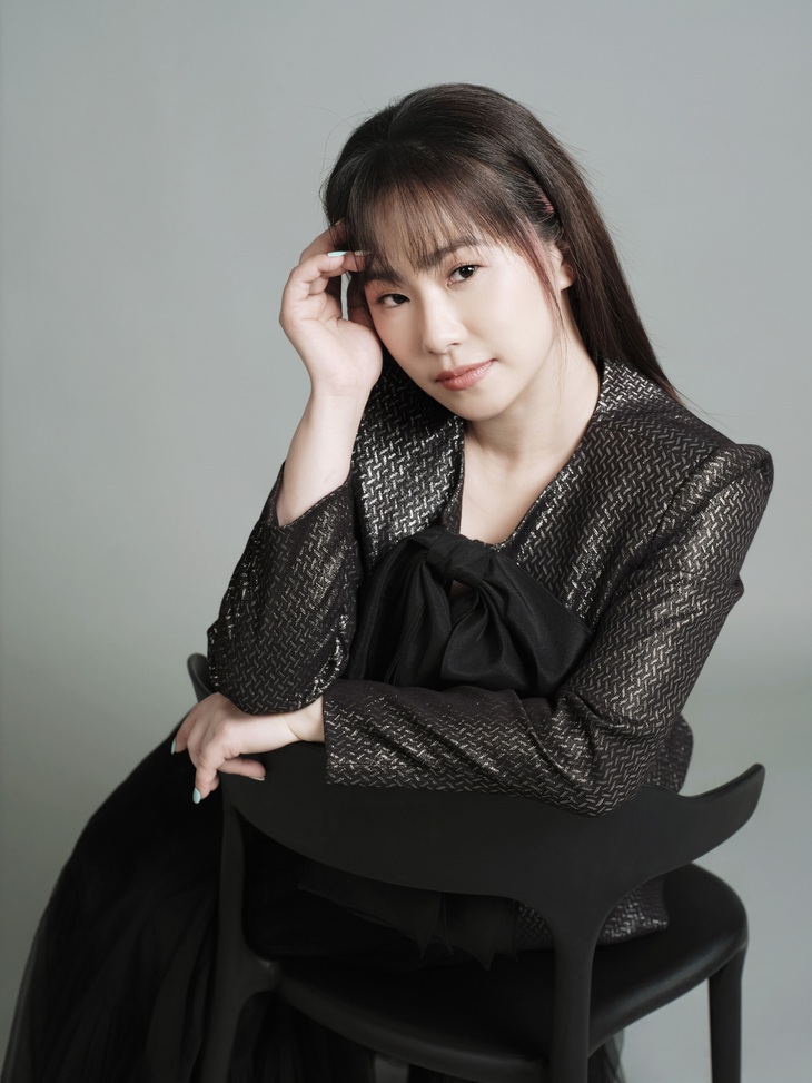 Lương Bích Hữu gây bất ngờ lấn sân màn ảnh rộng- Ảnh 3.