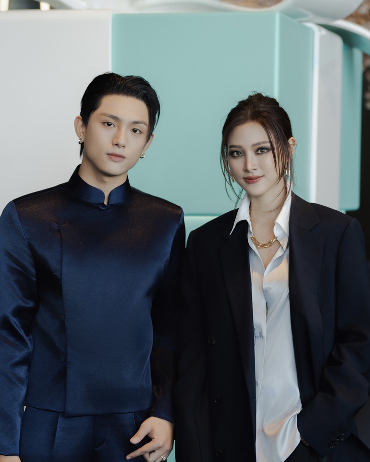 GREY D khiến người hâm mộ hào hứng khi lên story Instagram của mỹ nhân Thái Lan - Baifern Pimchanok.