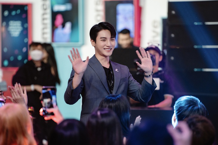 Gavin Nguyễn tại sự kiện Tiktok Award Việt Nam.