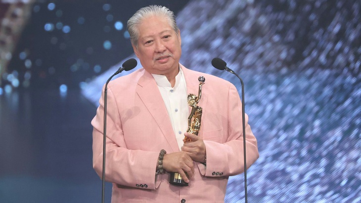 Hồng Kim Bảo đoạt Thành tựu trọn đời