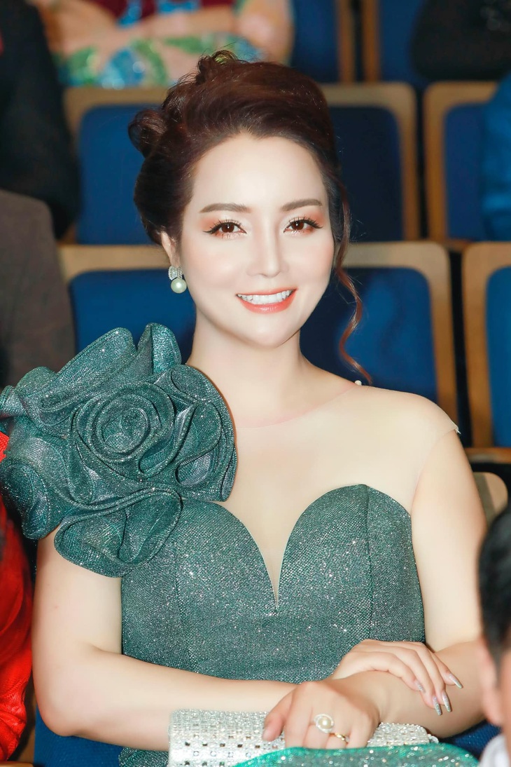 Mai Thu Huyền: Doanh thu ở thị trường Việt không nói lên tất cả- Ảnh 5.