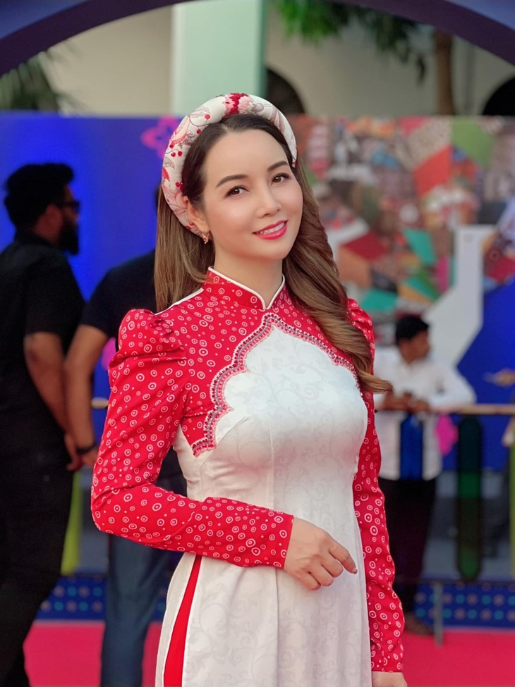 Mai Thu Huyền: Doanh thu ở thị trường Việt không nói lên tất cả- Ảnh 3.