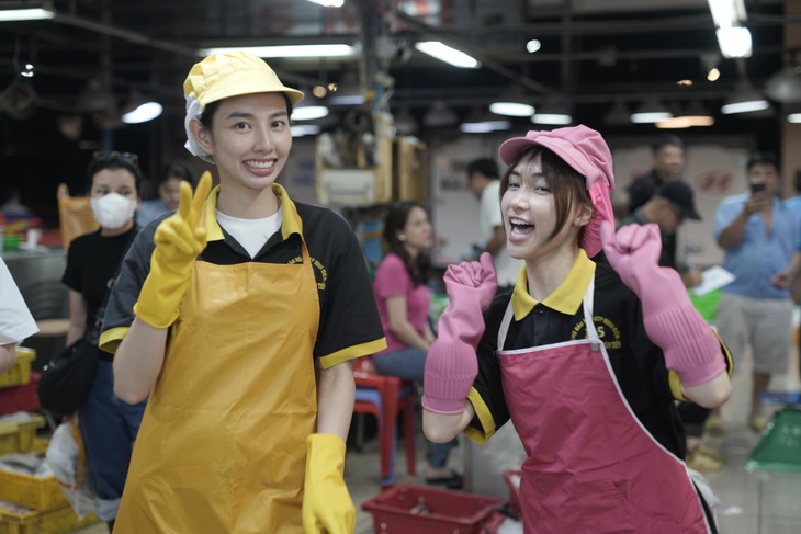 Dù là mẹ chồng nàng dâu nhưng khi vào cuộc đua, cả hai quyết thua đủ với nhau