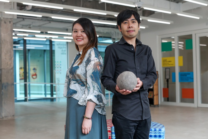 Những tác phẩm từ lông mèo cưng của Ng Siu King được bà xã hỗ trợ thu thập