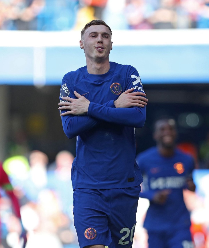 Màn ăn mừng 'lạnh lùng' thường được Cole Palmer sử dụng - Ảnh: Getty