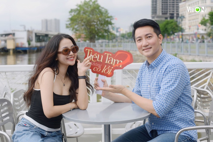 Ca sĩ Nguyễn Phi Hùng trở lại sau 7 năm, "cặp kè" Tam Triều Dâng