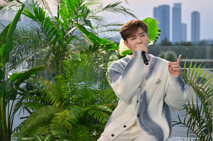 Bối cảnh đặc biệt trong phần trình diễn của Erik