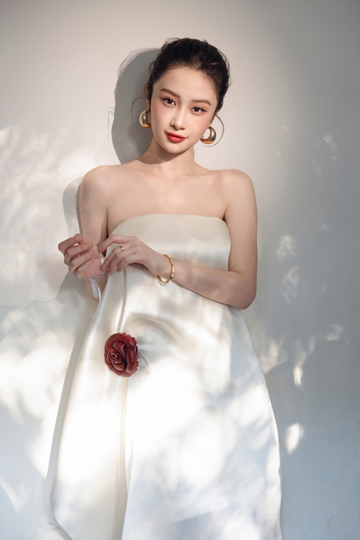 Thấy Jun Vũ hở bạo, nhiều nhãn hàng gửi đồ tặng vì sợ cô... cảm lạnh- Ảnh 3.