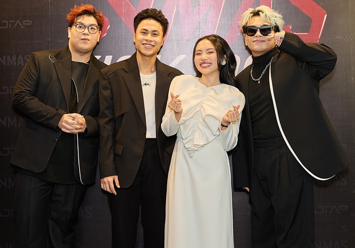 Phương Mỹ Chi và nhóm DTAP - ba chàng ngự lâm đứng sau thành công của hàng loạt ca sĩ, chương trình thời gian qua.