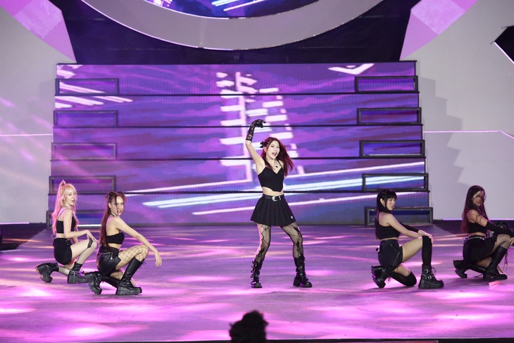 Nhóm nhạc từ Thái Lan De GIFT’