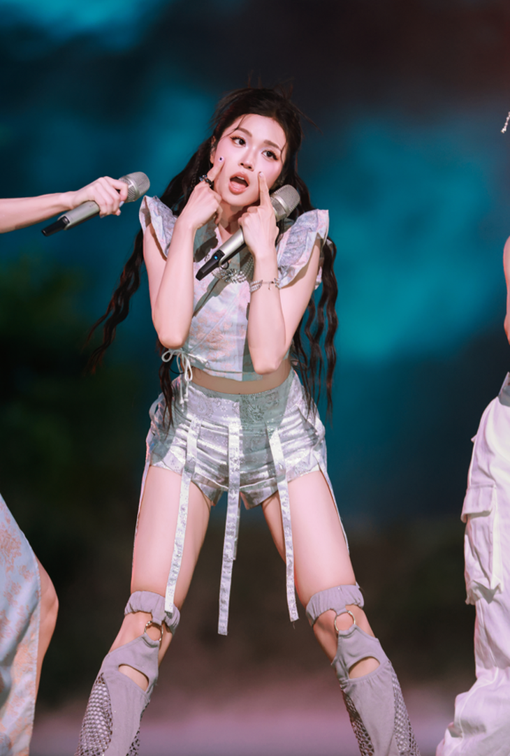 Suni Hạ Linh hóa 'nữ hiệp' cứu team nhưng vẫn nhận về kết quả thấp.