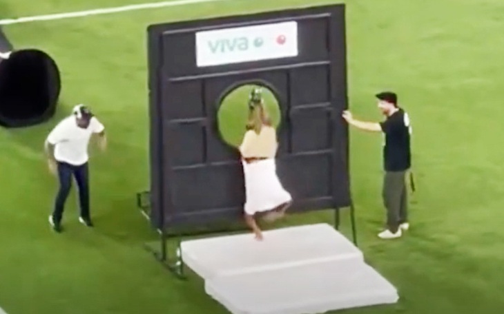 1,6 triệu lượt xem hai cổ động viên Mexico đấu nhau trong 24 giờ