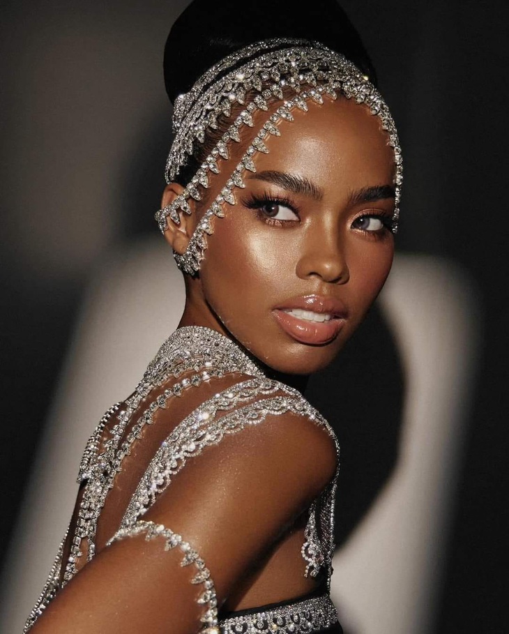 Màn trao vương miện 