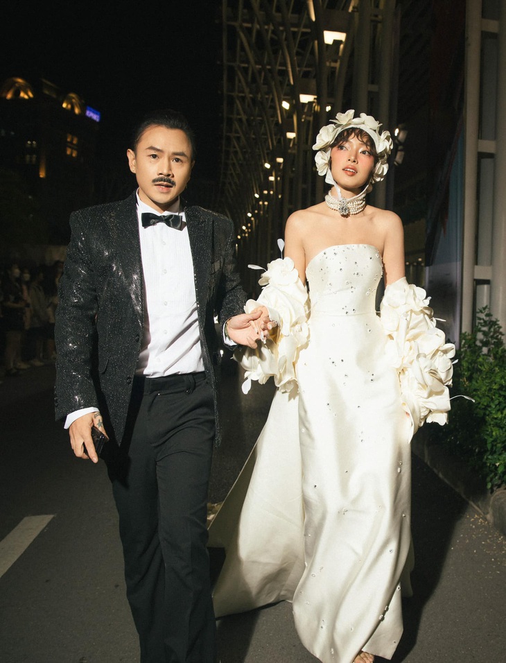 Binz phản ứng cực đáng yêu khi được 'ghệ cưng' hát mừng sinh nhật- Ảnh 9.