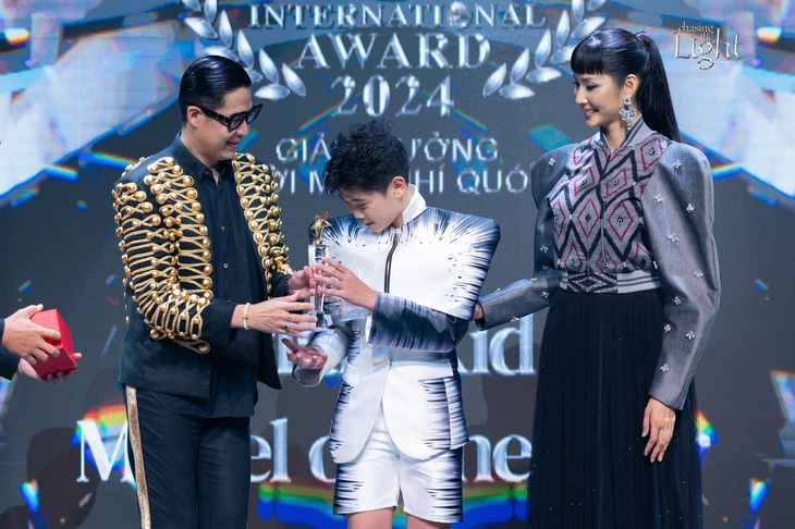 Bảo Long đoạt giải Người mẫu nhí quốc tế năm 2024- Ảnh 1.